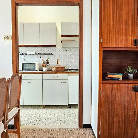 Mare E Mimose By World